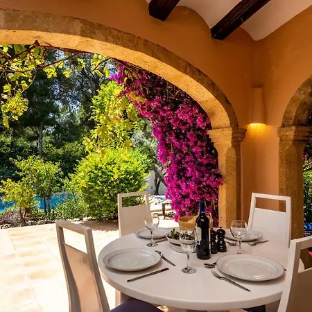 Villa Charming 2-bed Clementina In Javea